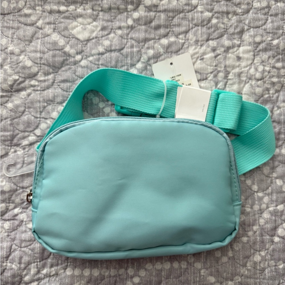 🦄Aqua Blue Belt Bag